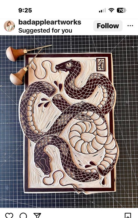 Woodcut Prints Printmaking Art, Linolium Printing Designs, Linoleum Stamp Ideas, Lino Block Printing Ideas, Small Lino Prints, Linography Ideas, Linoleum Printmaking Ideas, Relief Printing Ideas, Silkscreen Printing Ideas