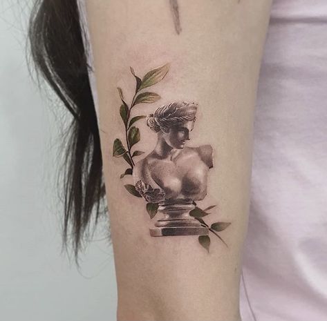 Greek Drawing, Statue Tattoo, Stick N Poke Tattoo, Poke Tattoo, Rib Tattoo, Skin Art, Creative Tattoos, Piercing Tattoo, Tattoo Stencils