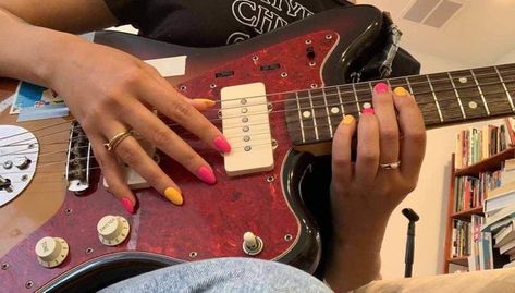 With Acrylic Nails, Guitar Fingers, Short Acrylics, Short Gel Nails, With Nails, Play Guitar, Best Salon, Guitar For Beginners, Nail Length