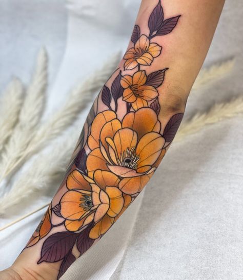 Karmely Sõrmus on Instagram: “✨⭐️✨ — Done with @demigod.ink — #neotrad #neotraditional #neotraditionaltattoo #tattoo #colortattoo #tattooartist” Neo Traditional Floral Tattoo, Traditional Floral Tattoo, Art Nouveau Tattoo, Daffodil Tattoo, Traditional Tattoo Flowers, Nouveau Tattoo, Botanical Tattoo, American Traditional Tattoo, Neo Traditional