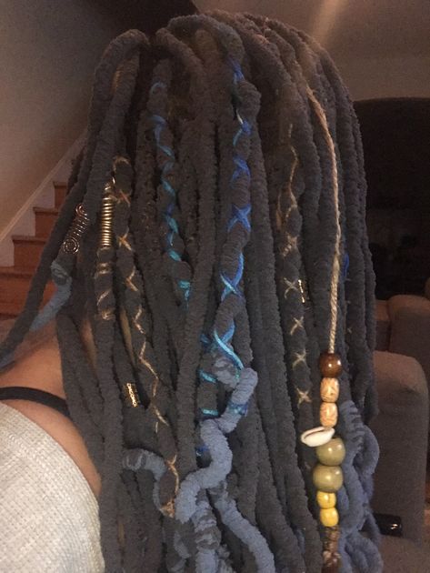 Yarn Dreadlocks, Yarn Locs, Yarn Dreads, Dreadlock Jewelry, Faux Locs Hairstyles, Content Design, Dreadlock Hairstyles, Locs Hairstyles, Loc Styles