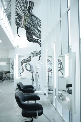 Mural Hair Salon, Hair Salon Artwork, Salon Lighting Ideas, Modern Barbershop, Salon Interior Design Ideas, Salon Lighting, Home Hair Salons, Interior Murals, Salon Wall Art