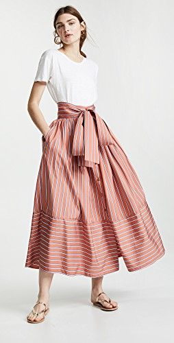 Volume Skirt, Mode Casual, Striped Skirt, Striped Fabrics, Primavera Estate, Skirt Outfits, Skirt Fashion, Long Skirt, Dresser