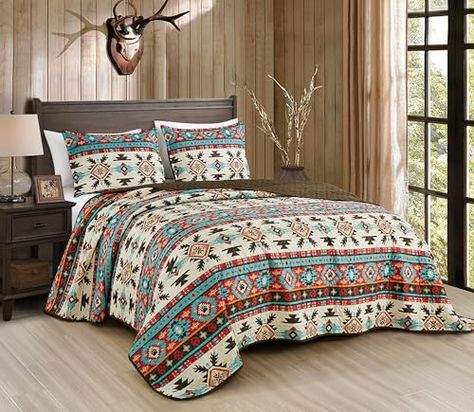 Southwestern Quilts, White Cabin, Western Bedroom Decor, Western Bedroom, Geometric Motif, Southwestern Design, Southwestern Decorating, Bedspread Set, Quilted Bedspreads