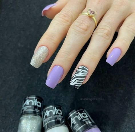 Purple Zebra Nails, Purple Zebra Print, Zebra Print Nails, Purple Zebra, Zebra Design, Print Nails, Art Nails, School Art, Gorgeous Nails