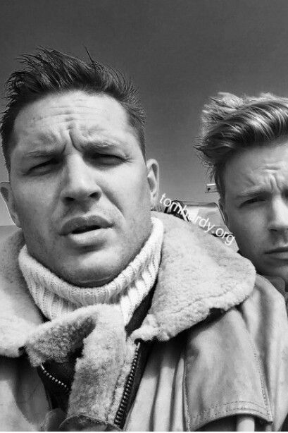 Lovely Jack Lowden Dunkirk, Tom Hardy Dunkirk, Dunkirk Cast, Dunkirk Movie, Jack Lowden, Thomas Hardy, Tom Hardy, Film Serie, Most Beautiful Man