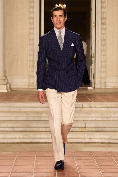 Ralph Lauren Spring 2023 Ready-to-Wear Collection | Vogue Ralph Lauren Looks, Ralph Lauren Suits, Preppy Mens Fashion, Classy Suits, Ralph Lauren Menswear, Men Suit, Ralph Lauren Style, Neue Outfits, Slim Fit Suits