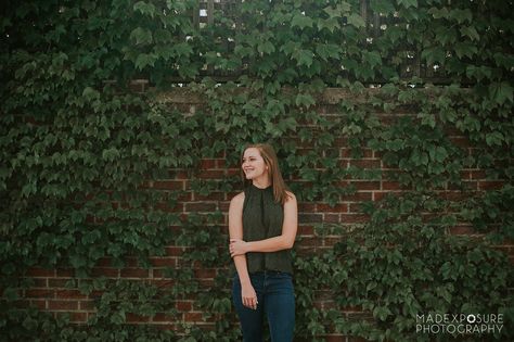 Ivy Wall Photoshoot, Senior Pictures With Brick Wall, Headshots Brick Wall, Senior Pictures Urban Backgrounds, Senior Photos Brick Wall, Senior Graduation Pictures, Branding Photoshoot Inspiration, High School Senior Portraits, Professional Portrait