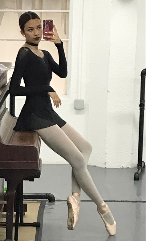 ballet Ballerina Outfit Black, Ballet Outfit Black, Black Ballet Outfit, Ballet Fashion Photography, Emo Dance, Dark Balletcore, Goth Ballet, Gothic Ballerina, Barre Clothes