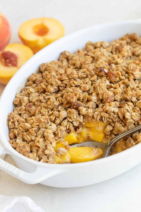 Peach Crisp With Frozen Peaches Recipe, Peach Crisp With Canned Peaches, Fresh Peach Crisp, Easy Peach Crisp, Peach Oatmeal, Peach Crisp Recipe, Easy Apple Crisp Recipe, Frozen Peaches, Recipes With Ingredients