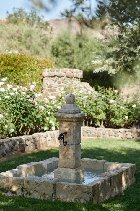 French Fountain Garden, Brick Fountains, Italian Fountains Garden, English Fountain, Italian Garden Water Feature, Ranch Fountain, Garden Cage, Chateau Garden French, Limestone Fountain Water Features