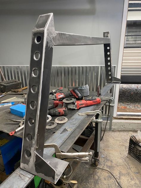 Diy Headache Rack, Custom Headache Rack, Headache Rack Ideas, Truck Rack Ideas, Truck Headache Rack, Headache Rack Trucks, Aksesoris Jeep, Custom Ute Trays, Cantilever Carport