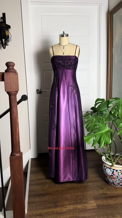 Vintage Prom Dresses 90s, 2000s Dresses, 90s Formal Dress, Early 2000s Dresses, 2000s Prom Dress, 2000s Prom, 90s Prom Dresses, Dresses 90s, Farewell Dresses