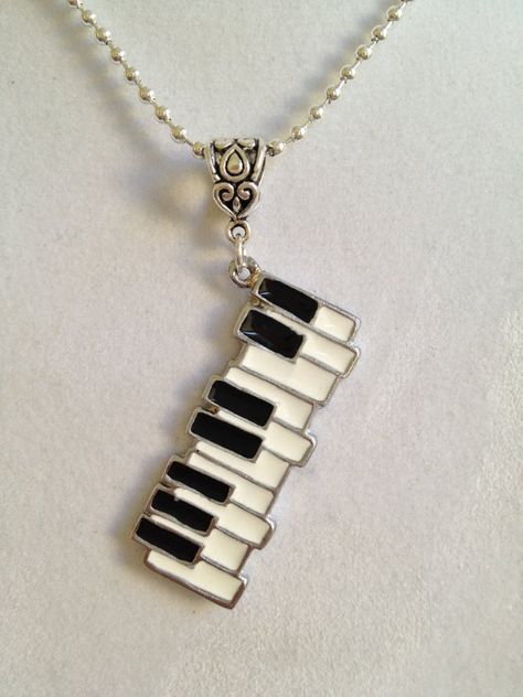 Piano Necklace, Piano Jewelry, Diy Beauty Gifts, Franz Liszt, Music Necklace, Piano Key, Musical Jewelry, Piano Keyboard, Necklace Charms