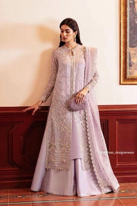 Dress For Bride Sister, Walima Dresses Pakistani, Walima Dress, Pakistani Dresses Online, Organza Shirt, Pakistani Wedding Outfits, Desi Fashion Casual, Bride Sister, Pakistani Fancy Dresses