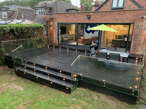 Raised Patio With Railings, Balustrade Ideas Outdoor Balconies, Garden Balustrade Ideas, Garden Railings Ideas, Decking Balustrade Ideas, Glass Balustrade Outdoor, Balustrade Ideas Outdoor, Backyard Decking Ideas, Patio Balustrade Ideas