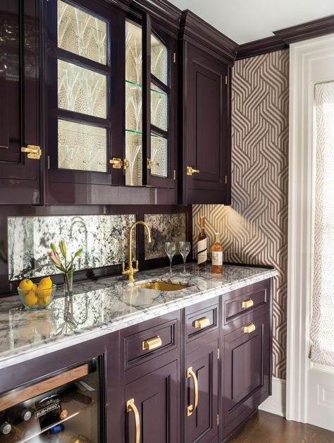 Purple Kitchen Cabinets, Modern Open Kitchen Design, Modern Open Kitchen, Christopher Peacock, Open Kitchen Design, Purple Kitchen, Large Family Rooms, Luxe Interiors, Open Concept Kitchen