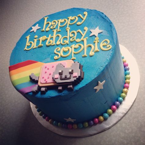 Second take on Nyan cat cake...all frosted with fondant decorations Nyan Cat Birthday, Cat Birthday Cake, Birthday Cake For Cat, Cat Cake Topper, Girly Cakes, Cat Birthday Party, Rainbow Food, Nyan Cat, Cat Cake