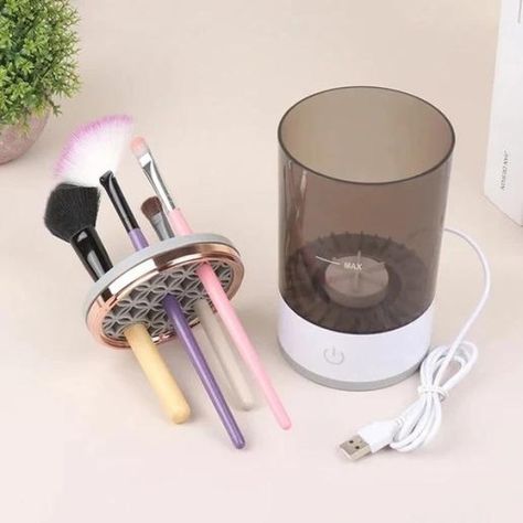 Lazy Cleaning, Makeup Brush Cleaner Machine, Electric Makeup, Electric Brush, Makeup Brush Storage, Makeup Brush Cleaner, Brush Cleaning, How To Clean Makeup Brushes, Makeup Brush Holders