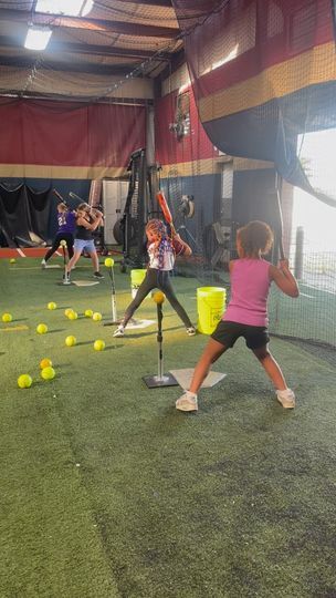 9/10 yr olds first lesson. 💪🏼💪🏼 . . . #softball #baseball #fastpitchsoftball #fastpitch #youthsports #softballcoach #baseballcoach #coach #softballdrills #baseballdrills #hittingdrills #personalinstructor #hittingcoach #battingcoach #coachingtips #softballseason #softballplayer #athlete #femaleathlete #baseballlife #softballlife⚾ #travelsoftball #playball #tennessesoftball #offseasongrind #tennesseesoftball #hittinginstructor | NV Athletics | Diamond Audio · Big Energy (Instrumental) Kids Softball, Travel Softball, Softball Drills, Baseball Drills, Big Energy, Softball Season, Softball Coach, Softball Life, Dream Kids