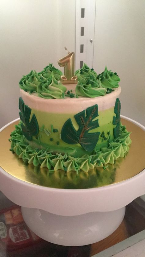 Diy Safari Smash Cake, Tropical Smash Cake, Wild One Smash Cake Boys, Wild One Birthday Cake Smash, Jungle Smash Cake, Safari Smash Cake, Wild One Smash Cake, Wild One Birthday Cake, Wild One Cake Smash