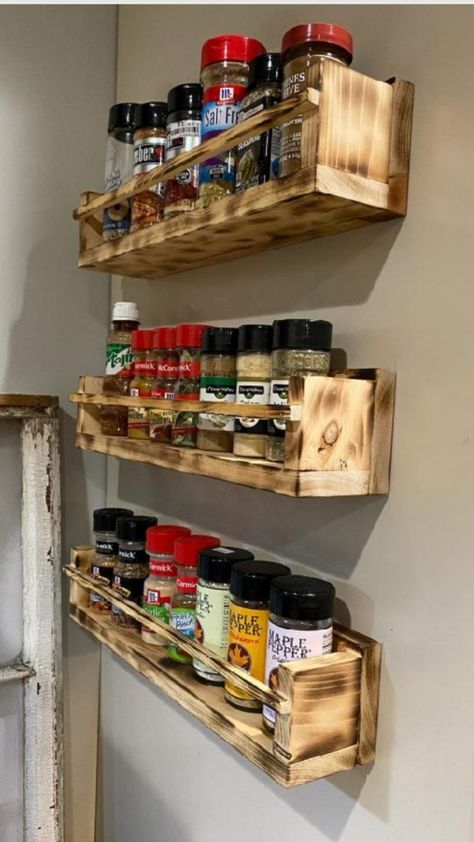 Home made spice rack burned in Diy Kitchen Shelves, Christmas Patio, Desain Pantry, Diy Halloween Decor, Waterfalls Backyard, Diy Kitchen Decor, Patio Decorating Ideas On A Budget, Kitchen Design Plans, Deck Decorating Ideas On A Budget