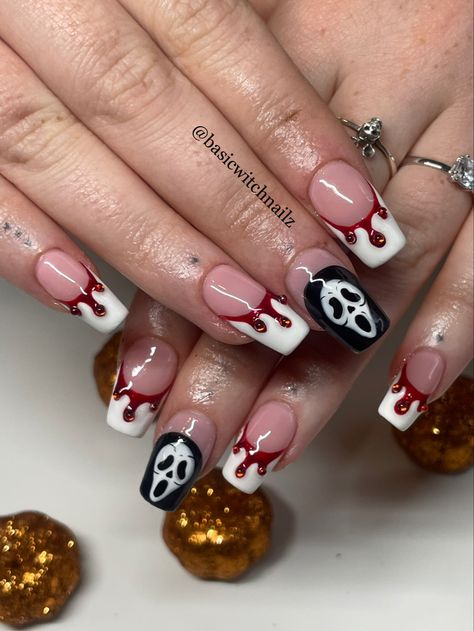 Ghost face nails Ghost Face Nail Art, Call Of Duty Nails, Nails Ghost Face, Ghost Face Nails, Ghostface Nails, Ghost Nails, Face Nails, Everything All At Once, Magnetic Nails