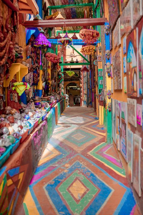 48 Hours in Fez Morocco - Kelsey in London Morocco Market, Morocco Photography, Morocco Aesthetic, Courtyard Pool, Fez Morocco, Morocco Travel, Travel Vlog, Rooftop Terrace, Ancient Cities