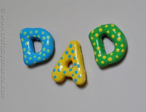 Salt Dough Dad Magnets Salt Dough Ideas, Salt Dough Projects, Kids Fathers Day Crafts, Dough Crafts, Salt Dough Crafts, Dough Ideas, Easy Fathers Day Craft, Fathers Day Ideas, Diy Father's Day