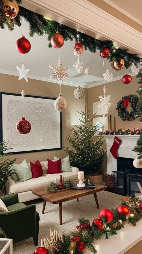 Effortless elegance for your holidays: Explore 20 minimalist Christmas decor ideas to make your 2024 festivities chic and serene. Christmas Decor Idea, Christmas Apartment, Cozy Christmas Decor, Christmas Decor Inspiration, Traditional Christmas Tree, Christmas Themes Decorations, Christmas Decorations Living Room, Christmas Living Rooms, Navidad Diy