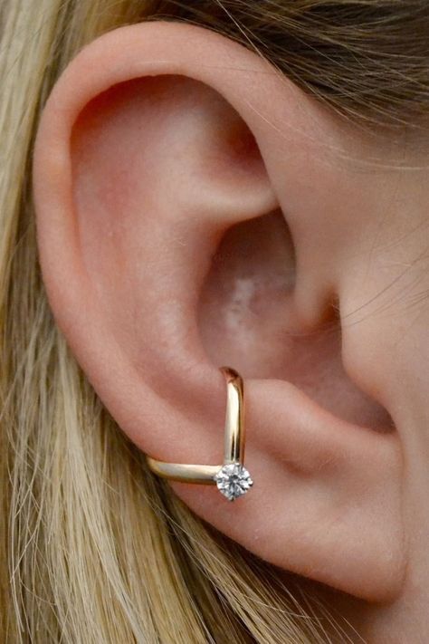 #Edge #Statement #A #Exploring #the #of #Style #Organizers #with #of #the #an #Jewelry #Piercing #of #World #Art Minimalist Ear Cuff, Diamond Ear Cuff, Cute Ear Piercings, Geode Earrings, Gold Ear Cuff, Bar Stud Earrings, Cluster Earrings, Purple Wedding, Ear Jewelry