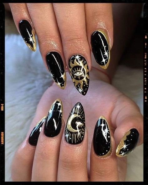 Black And Gold Goth Nails, Black And Gold Witchy Nails, Zodiac Nails Designs Aquarius, Black Golden Nails, Mystic Nail Art, Egyptian Nails Designs, Mystical Nail Designs, Black And Golden Nails, Egyptian Nail Art