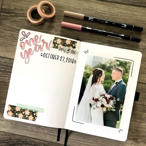 One Year wedding anniversary bullet journal memory page Engagement Journal Ideas, Wedding Anniversary Scrapbook Ideas, Anniversary Journal Ideas, Wedding Journal Ideas, Diy Wedding Journal, Wedding Journal Scrapbook, Wedding Bullet Journal, Memory Book Ideas Boyfriend, Anniversary Memory Book