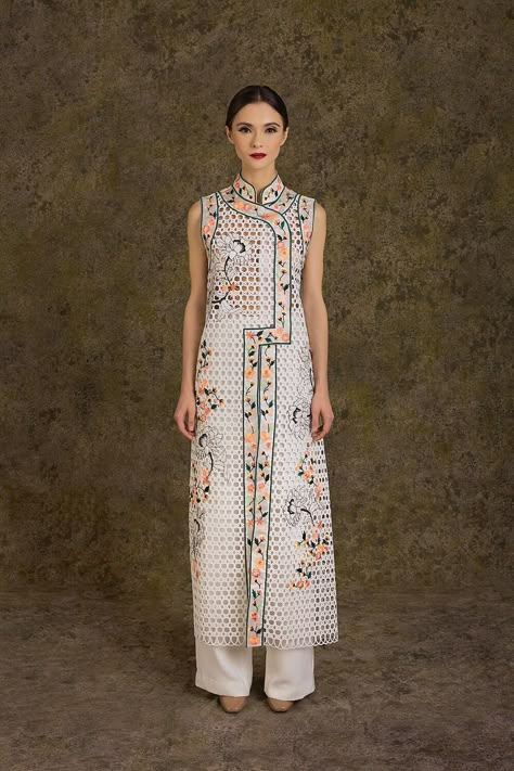 Cheongsam Modern Dress, Chinese Collar Dress, Sangjit Dress, Chinese Wedding Dress Traditional, Cheongsam Modern, Qi Pao, Chinese Style Dress, Modern Cheongsam, Gaun Fashion