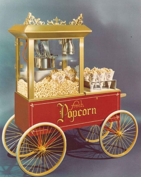 Vintage Popcorn Machine, Vintage Popcorn, Popcorn Cart, Bakery Design Interior, Food Cart Design, Popcorn Machine, Food Cart, Movie Room, Silent Film