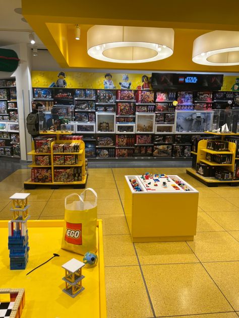 Legoland Aesthetic, Pie Ideas, Lego Land, Vacation Places, Cutie Pie, Places To Travel, Bucket List, Places To Go, Dates