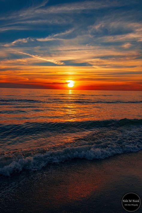 Sanibel Island Florida, Look At The Sky, Pretty Landscapes, Sanibel Island, Beach Wallpaper, Sunset Wallpaper, Pretty Sky, Beautiful Landscape Wallpaper, Sunset Pictures