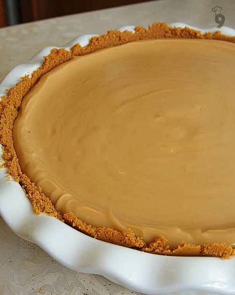 Peanut Butter Pie Recipe Peanutbutter Dessert Easy, Baked Peanut Butter Pie, Easy Peanut Butter Pie, Peanut Butter Pie Recipe, Peanut Butter Cream Pie, Butter Pie Recipe, Peanut Butter Dessert Recipes, Pecan Crust, Sweet Condensed Milk