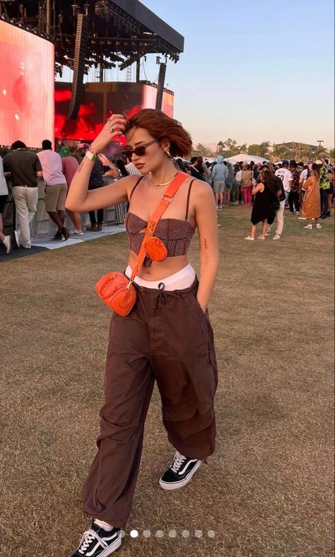 Coachella Outfit 2023 Plus Size, Brooklyn Mirage Outfit, Lollapalooza Outfit Ideas 2023, Summer Music Festival Outfits Casual, Edm Show Outfit, Casual Music Festival Outfits, Coachella 2024 Outfits, Fest Outfit Ideas, Indie Music Festival Outfit