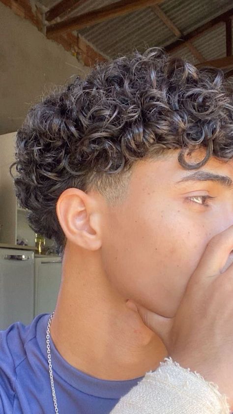 Curly Haircut Men Short, Short Haircuts For Men With Wavy Hair, Wavy Hair Short Men, Short Curly Hair Men Haircuts, Short Curly Haircuts Men, Haircuts For Short Curly Hair, Wavy Hairstyles Men, Curly Hair Male, Male Curly Hair