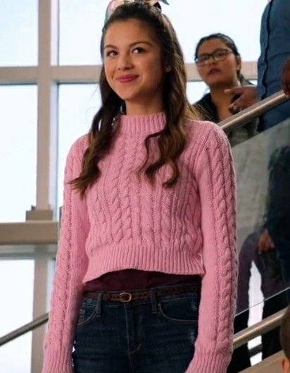 nini, nini salazar roberts, hsmtmts, olivia rodrigo 2000s High School, Nini Salazar Roberts, Ricky And Nini, Princess Inspired Outfits, Tv Clothes, Shop For Clothes, Vibrant Fashion, Pink Cable Knit Sweater, High School Musical The Musical