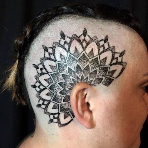 Half mandala head tattoo. Mandala Head Tattoo, Henna Finger Tattoo, Bald Head Tattoo, Undercut Tattoos, Scalp Tattoo, Camera Tattoos, Montgomery Clift, Head Tattoo, Skeleton Hand Tattoo