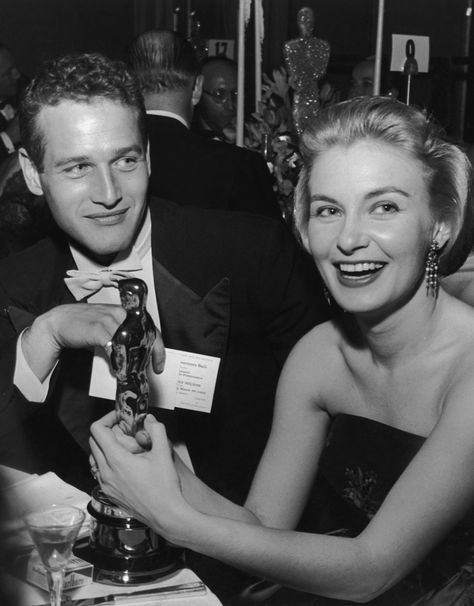 Paul Newman Joanne Woodward, Best Actress Oscar, Joanne Woodward, Alec Guinness, Oscar Award, Hollywood Couples, Academy Award Winners, Paul Newman, Judy Garland