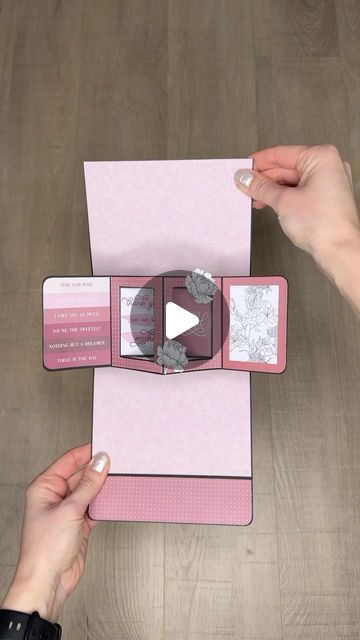 Twist Cards Ideas, Greeting Cards Pop Up, Inside Pop Up Card, Greeting Cards Ideas Creative, Pop Crafts Ideas, Pop Up Scrapbook Tutorial, Infinity Card Ideas, Scrapbook Cards Ideas Tutorials, Handmade Pop Up Cards