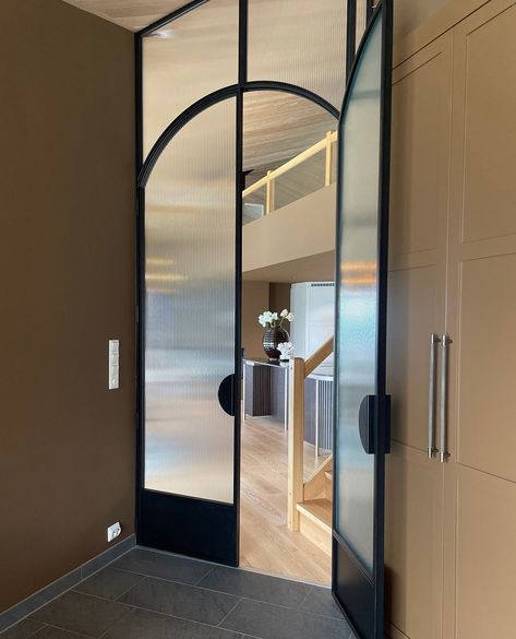 @metalformgroup shared a photo on Instagram: “Hello arched doors with fluted glass! 😍⁠ ⁠ A perfect solution for maintaining a divide between rooms, whilst maximising on natural light.⁠…” • Jun 14, 2021 at 6:01am UTC Arched Reeded Glass Door, Fluted Glass Arch Door, Fluted Glass Front Door, Fluted Glass Partition, Fluted Glass Door, Curved Curtain Rods, Crittal Doors, Glass Entrance Doors, Glass Partition Designs