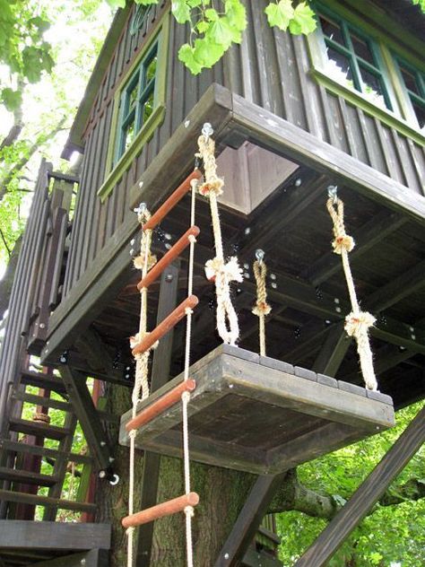 Treehouse Design Architecture, Treehouse Kids, Kids Architecture, Play Structures For Kids, Treehouse Masters, Building A Treehouse, Tree House Plans, Tree Fort, Tree House Diy