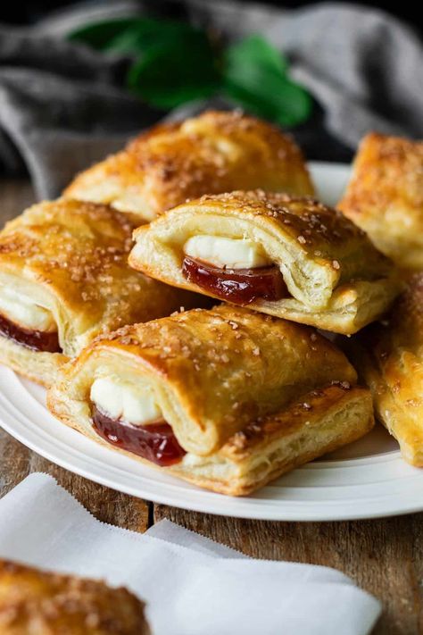 Guava Turnovers, Guava Danish, Guava Paste Recipes Desserts, Guava And Cream Cheese Pastry, Guava And Cheese Pastry, Guava Cheese Pastry, Guava Pastelitos, Guava Pastries, Guava Desserts