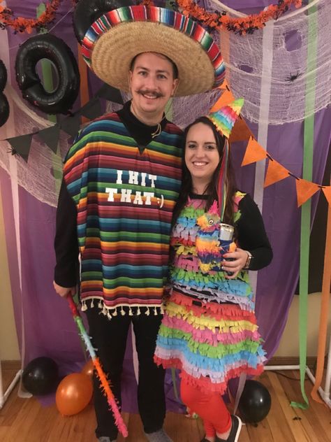 Mexican Inspired Halloween Costumes, Adult Pinata Costume, Pinata Couples Costume, Piñata Couples Costume, Opposite Halloween Costumes, Costumes With Beards Couple, Pinata Costume Couple, Piñata Costume Diy, Loteria Halloween Costume