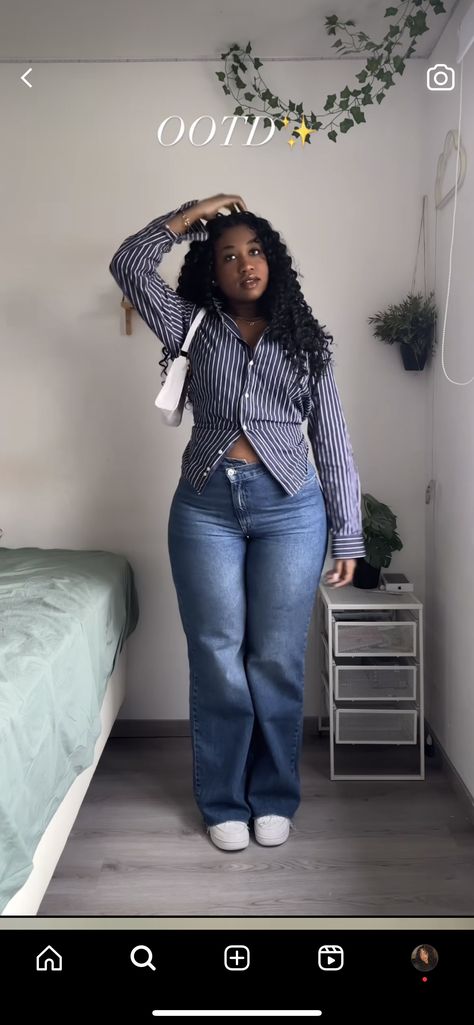 Heavy Top Outfit, Clothes Inspo Midsize, Millenial Vs Genz Outfits, Mid Size Fashion Going Out, Band Tee Winter Outfits, Dressing For Your Body Type Pear, Plus Size Classy Outfits Casual, Office Siren Midsize, Short Torso Outfits Style