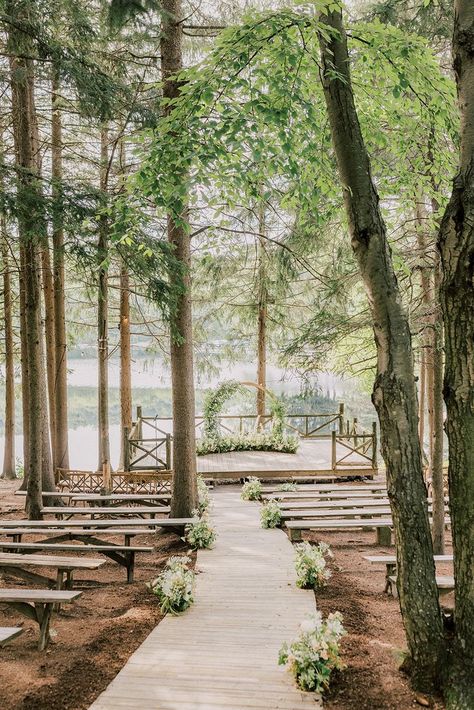 Walk Out Songs, Lake Wedding Ceremony, Dock Wedding, Lake Dock, Cabin Wedding, Barn Wedding Decorations, Water Wedding, Garden Wedding Venue, Wedding Set Up